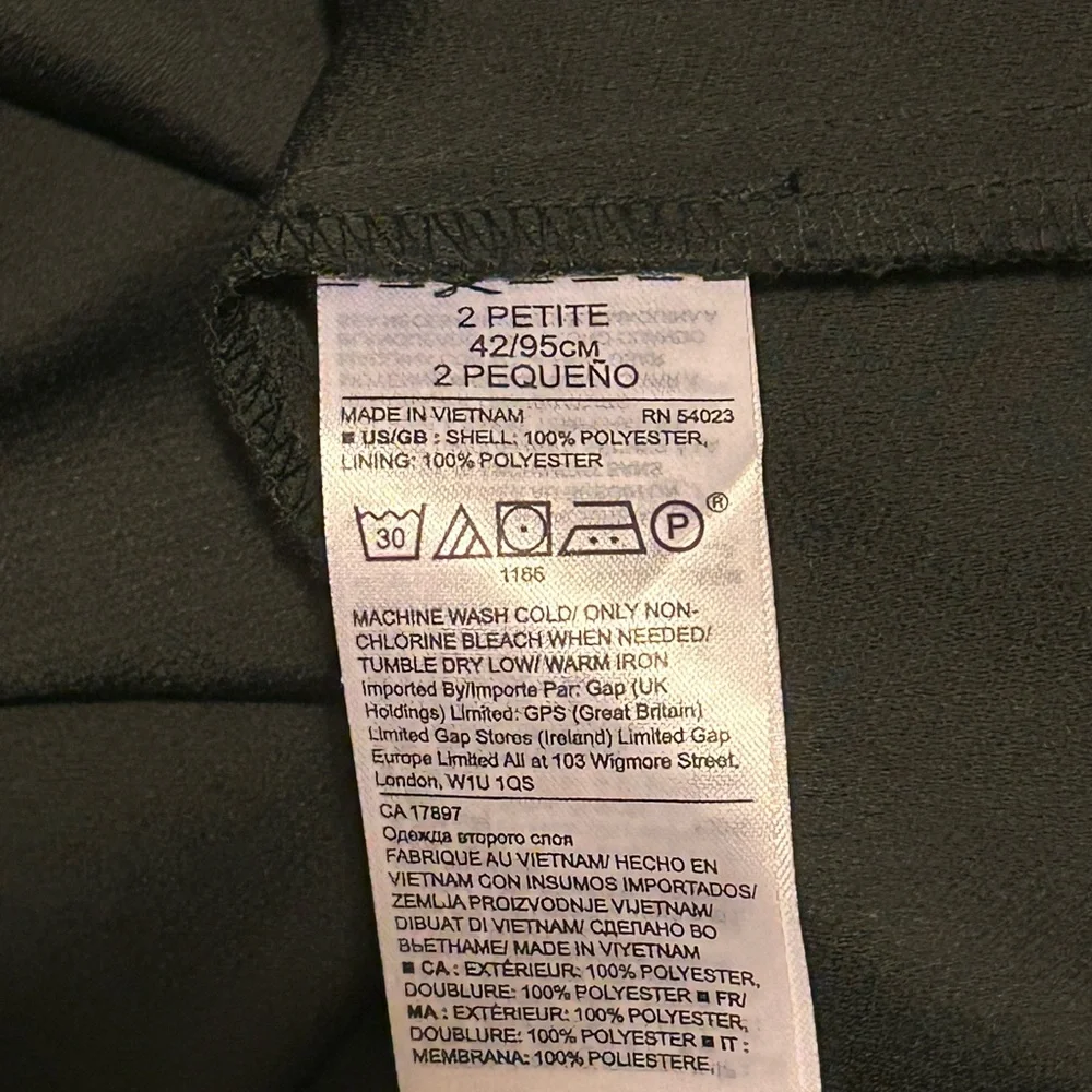 Banana Republic Ruffle-Cuff Button- Back Dress - Size 2P - Picture 13 of 14